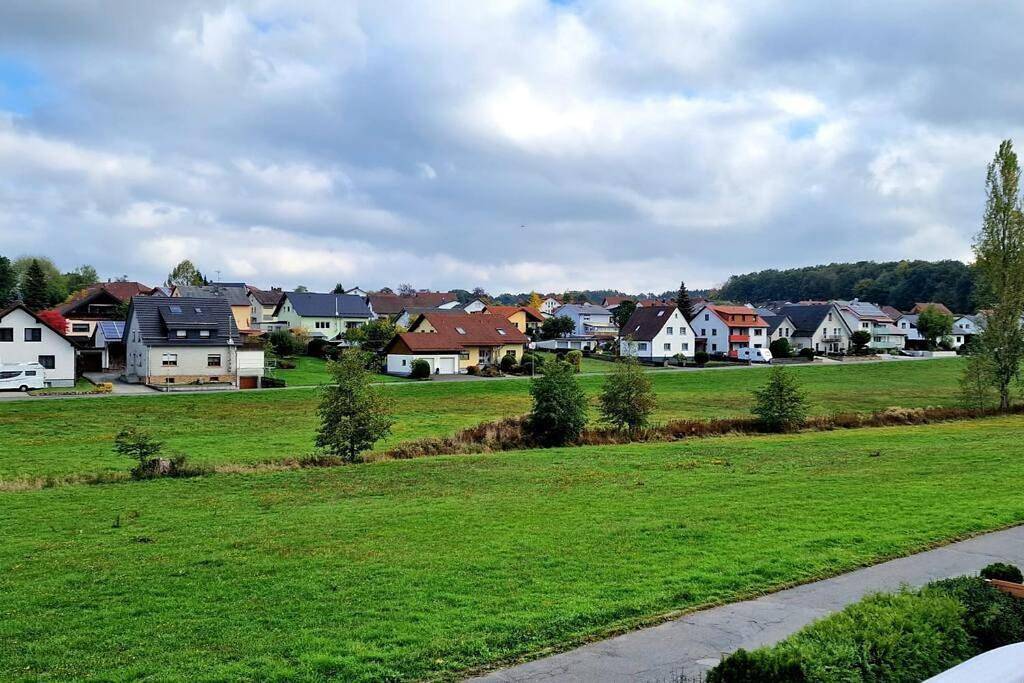 Ganze Ferienwohnung, Double Room with Private Bathroom in Mudau, Neckar-Odenwald-Kreis