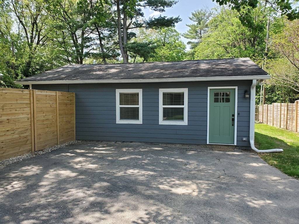 Luxurious Guest House Central to Everything in Indianapolis, Indiana