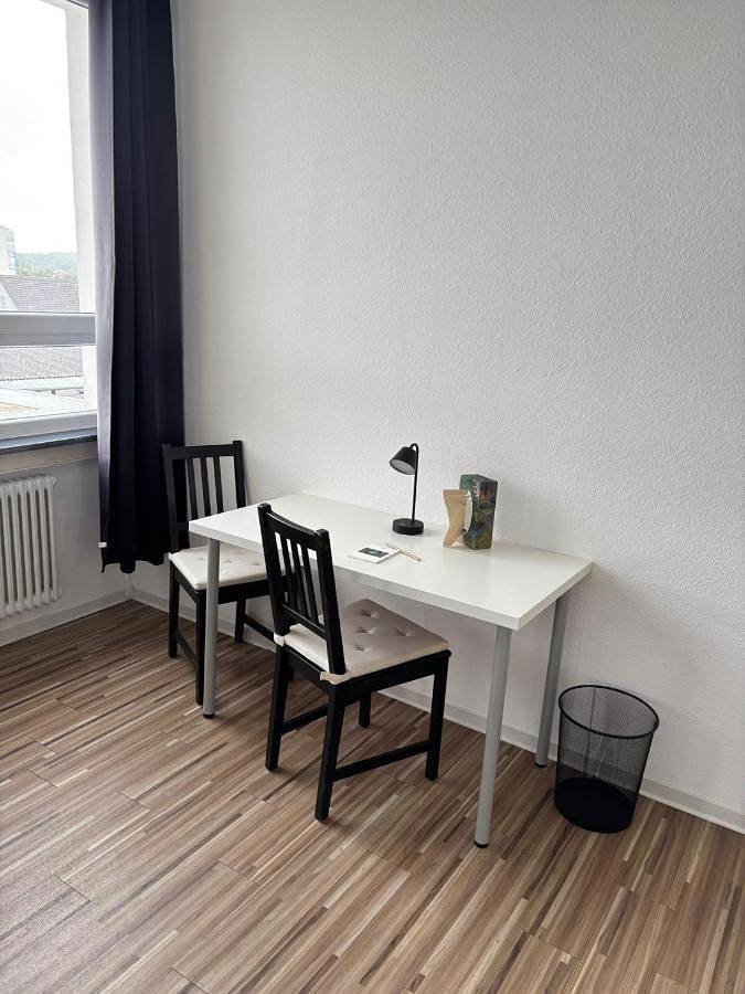 Pension Albert - möblierte Einzel- und Doppel- Zimmer auf Zeit in Stuttgart, Stuttgart Region
