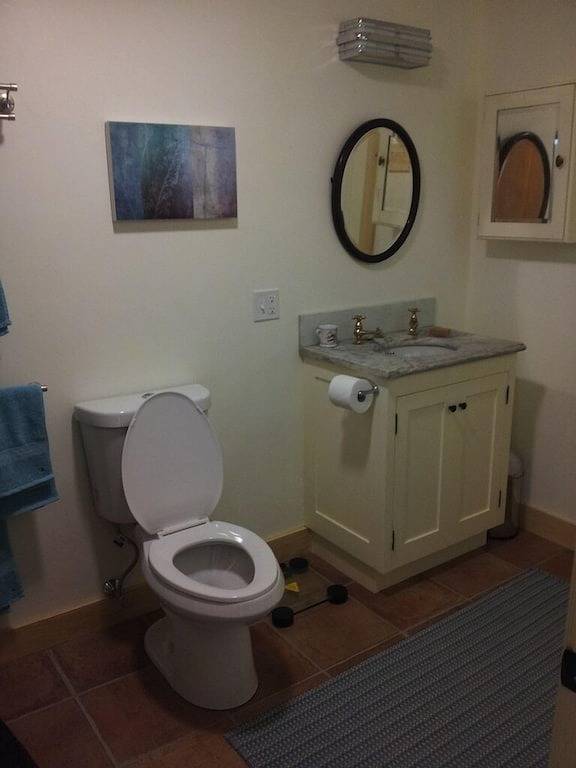 Ganze Wohnung, Geräumiger Rückzugsort mit Panoramablick in Hardwick, Caledonia County