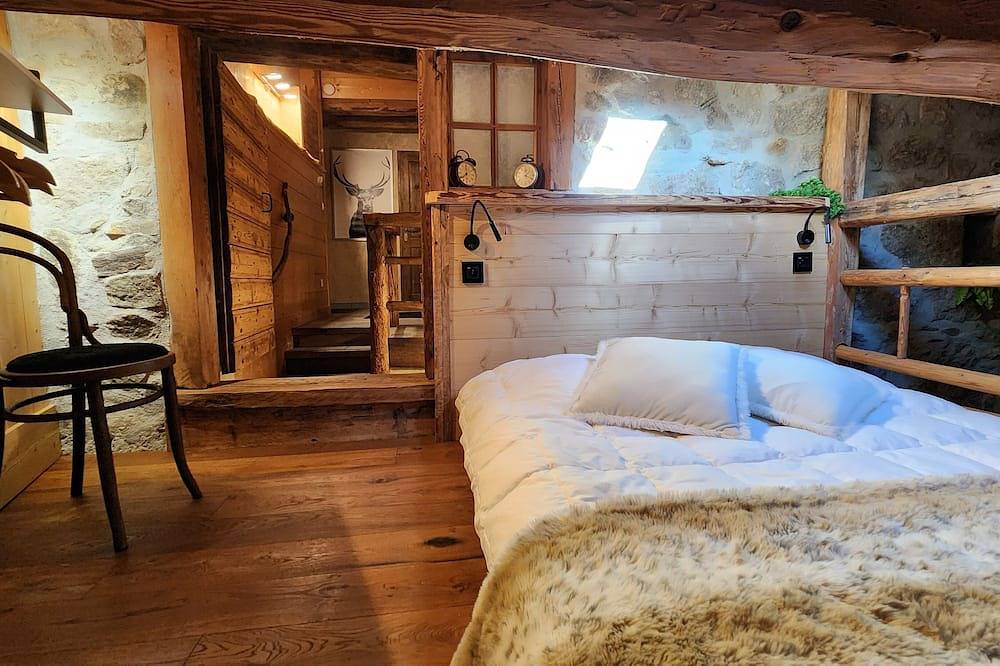 Petit chalet calme nature et authentique proche de Chamonix in Vallorcine, Région de Bonneville