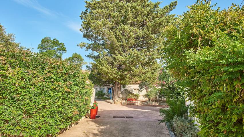 Casa vacanza per 5 persone, con piscina e balcone - 1