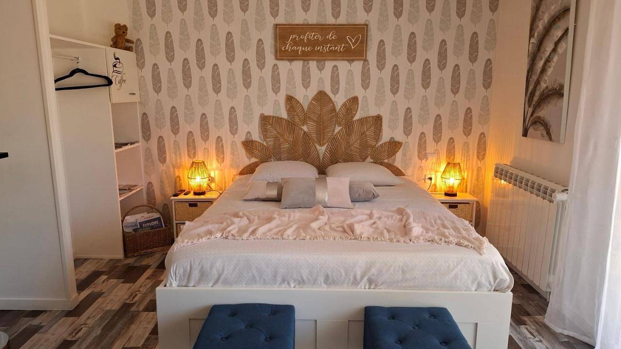 Chambre d'hotes studio des tourterelles in Champniers, Charente