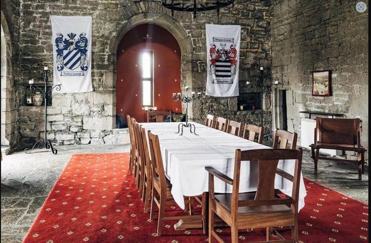 Holiday rental for 8 people, with Balcony and Terrace as well as Garden and Lake view in Galway