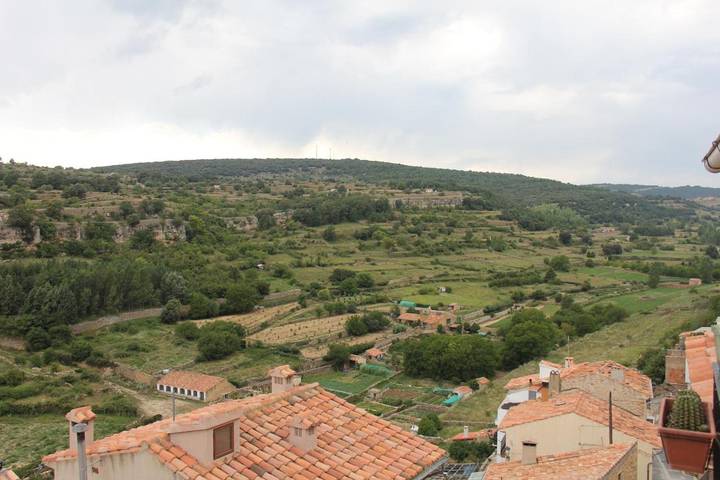 Casa rural para 6 personas, con vistas y balcón en Villafranca de Cid - 4