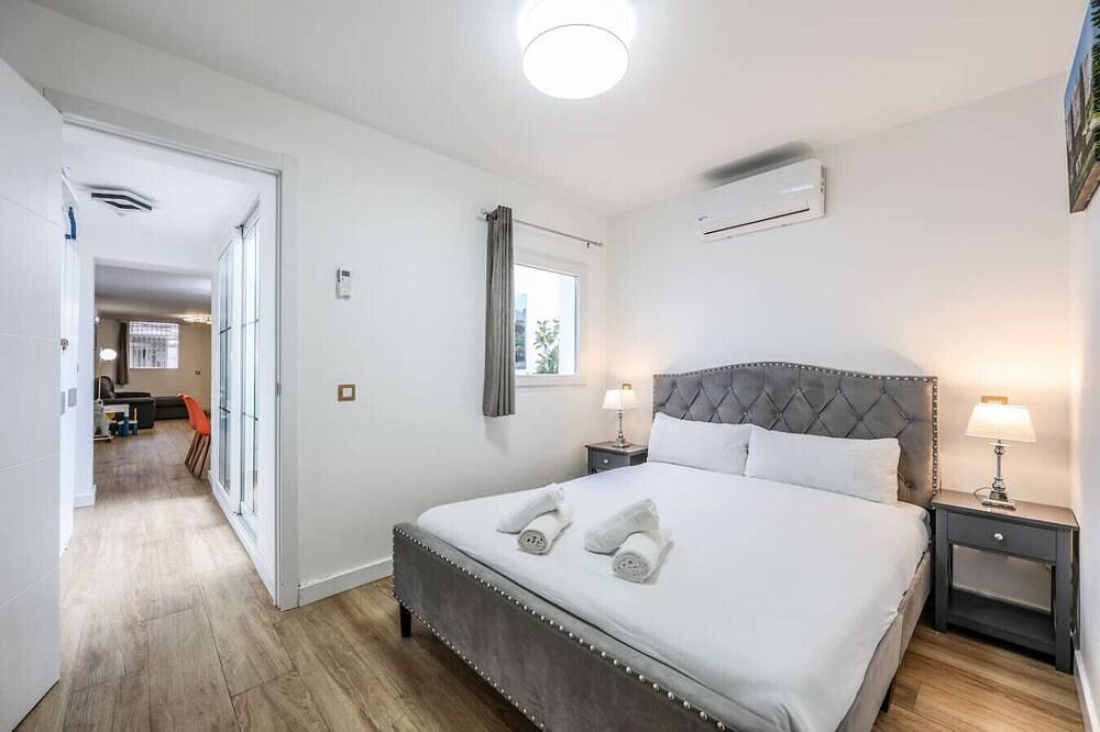 The Terrace House, Perfect for Families in Alcalá de Henares, Madrid Province