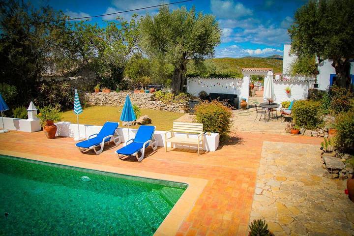 Casa de férias para 2 pessoas, com piscina e jardim e ainda vista and terraço em São Brás de Alportel