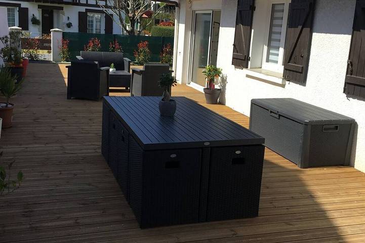 Maison de vacances pour 4 personnes, avec jardin ainsi que jacuzzi et terrasse