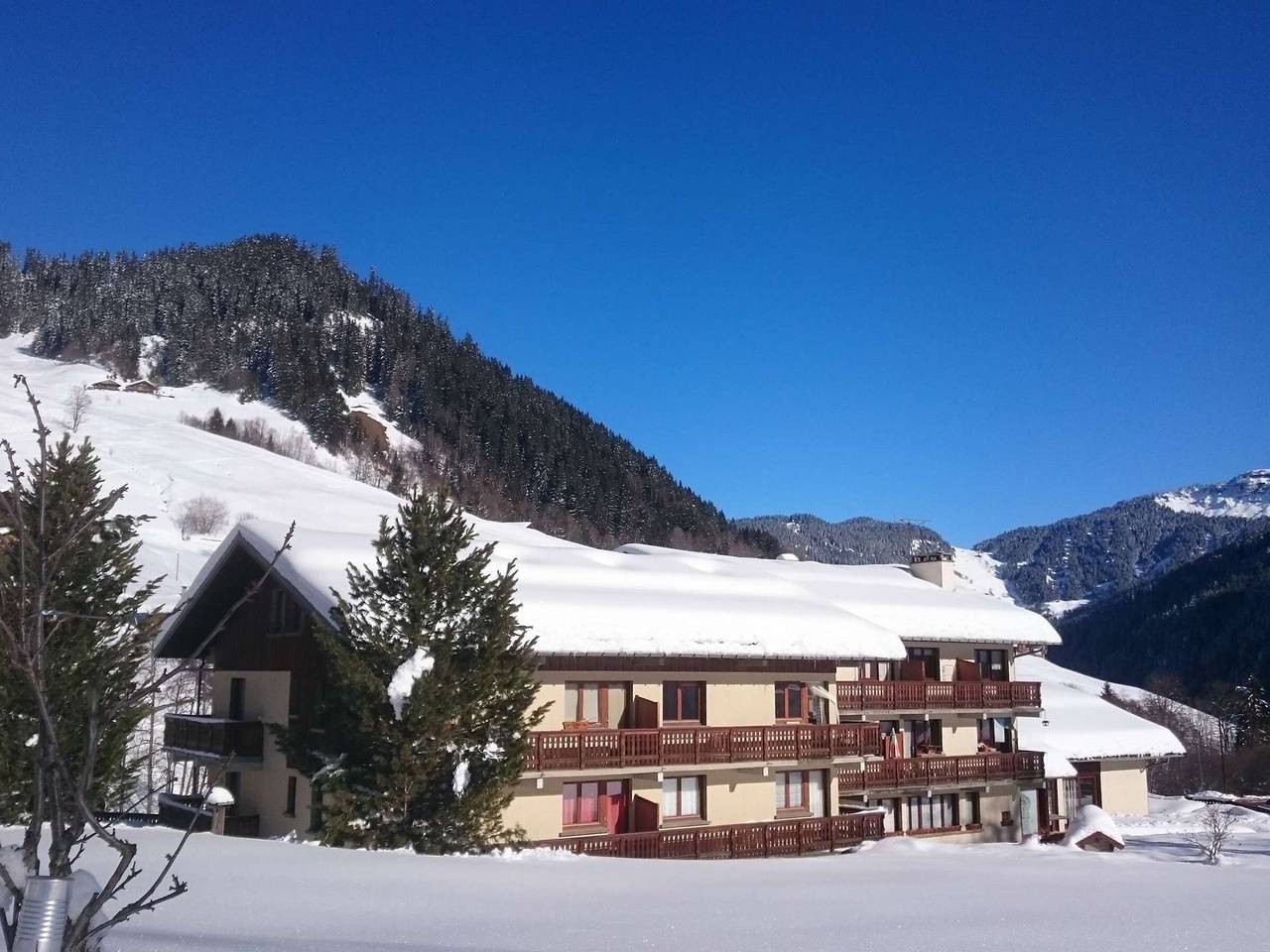 Apartamento entero, Amplio Apartamento para 7-8 Personas, Familiar y en Pistas, en Arêches-Beaufort. in Arêches, Beaufort (Rhône-Alpes)