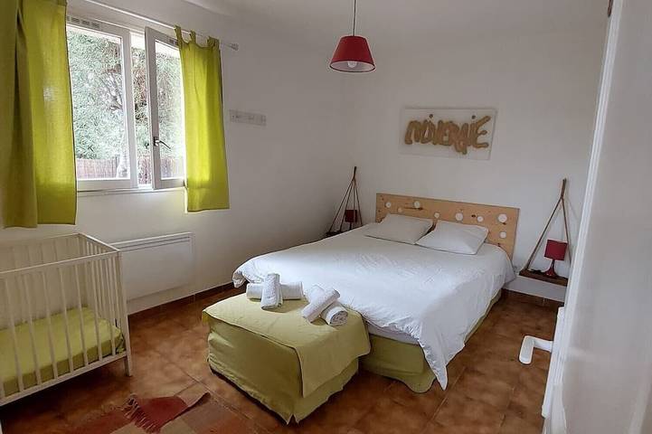 Location de vacances pour 5 personnes, avec terrasse et jardin, animaux acceptés à Aniane - 2