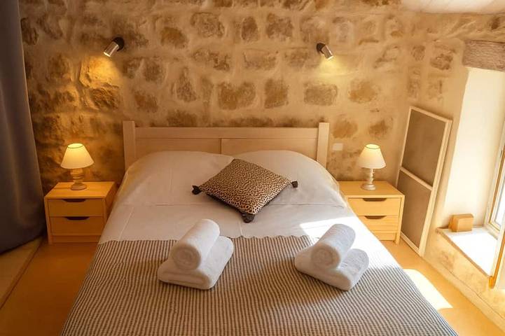 Location de vacances pour 8 personnes, avec piscine à Chandolas - 4