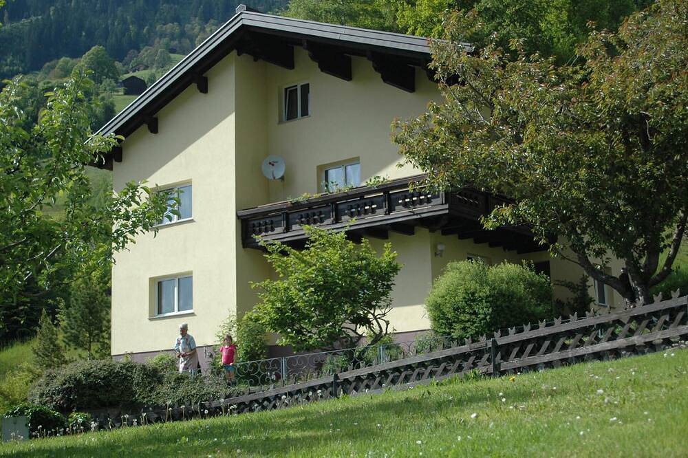 Große Wohnung in Silbertal mit Großem Garten in Silbertal, Schruns-Tschagguns