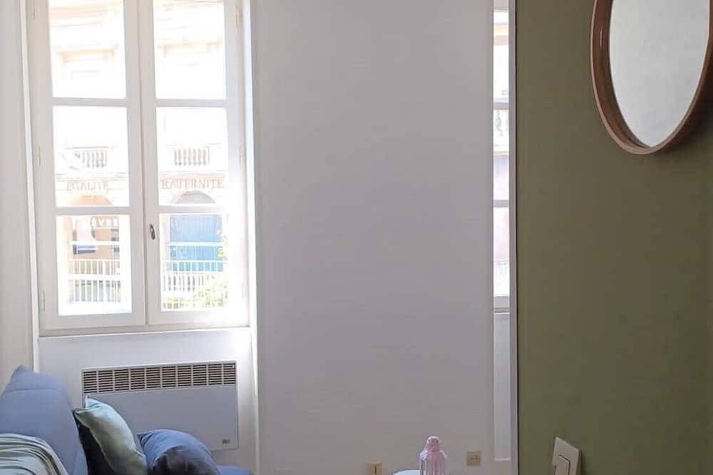 Entire apartment, Nevers at the gateway to Paris in Nevers, Nièvre