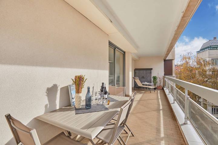 Gîte pour 4 personnes, avec balcon/terrasse dans Parc des Princes - 4