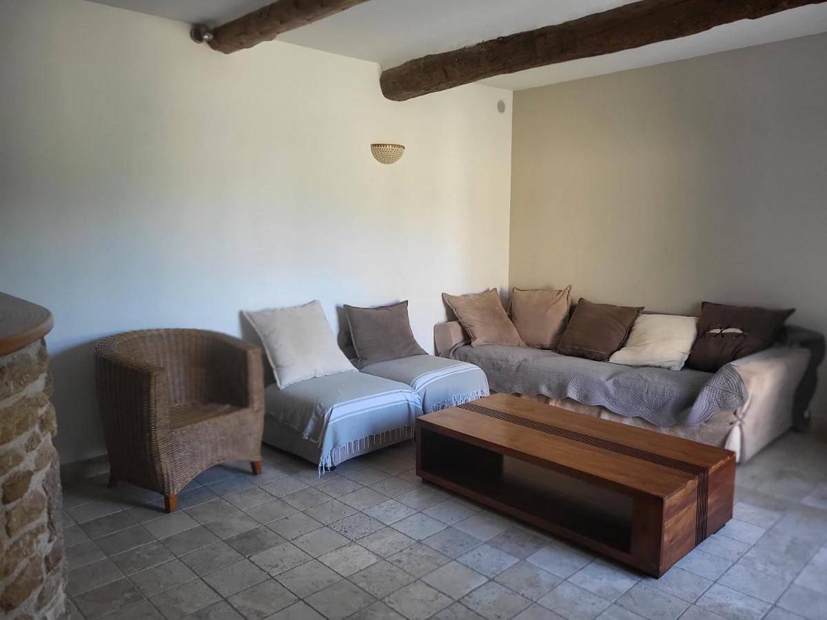 Two-Bedroom House in Aubignan, Vaucluse