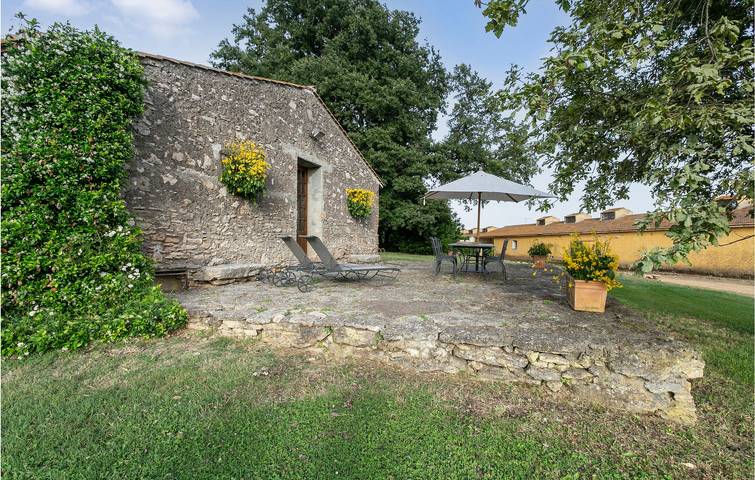 Acogedor apartamento con piscina, terraza y aparcamiento in Ischia di Castro, Provincia de Viterbo