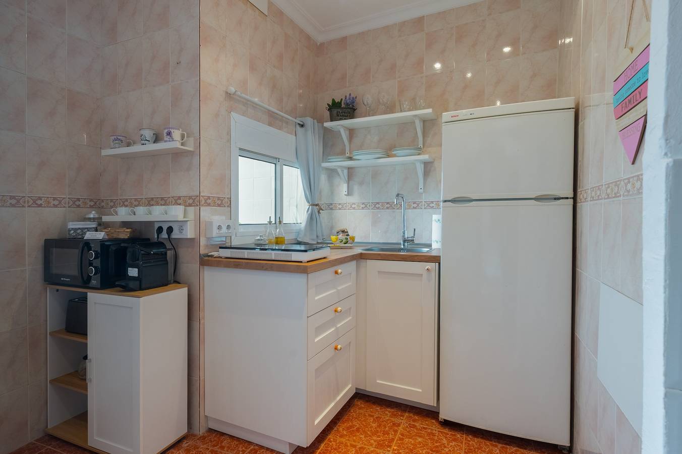 Ganze Wohnung, Apartment 'Lucero' mit Gemeinschaftsgarten, Wlan und Klimaanlage in Carmona, Sevilla Provinz