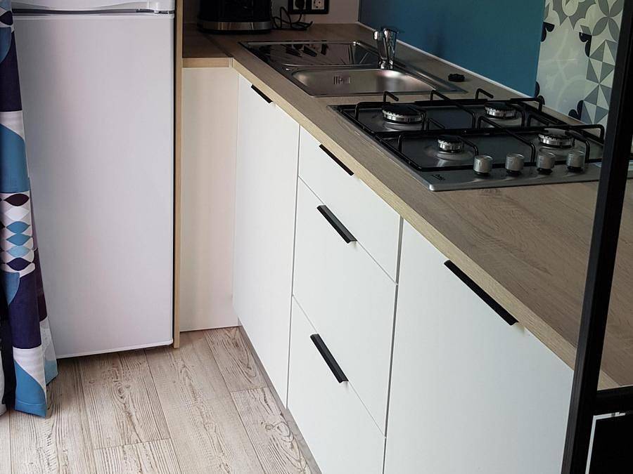 Flower Camping Le Riviera - Mobilhome 7 personnes - Premium Luxe 32m² 3 chambres + lit 160 + Tv + climatisation + Lv + Plancha à gaz in Sampzon, Ardèche