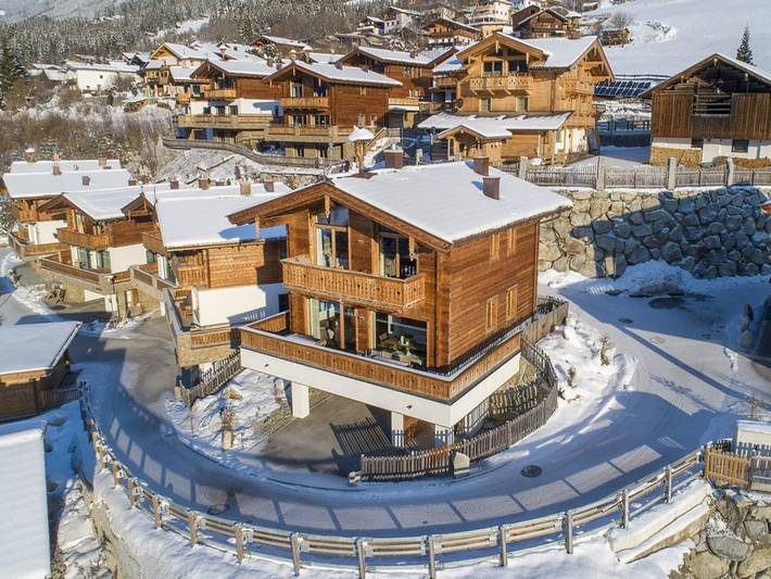 Ferienhaus für 6 Personen, mit Terrasse und Sauna sowie Pool in Neukirchen am Großvenediger
