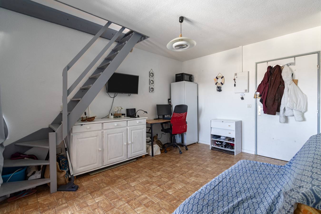 Appartement entier, Appartement 'Duplex 150 M De Plage St Cyprien' avec terrasse privée, jardin partagé et Wi-Fi in Saint-Cyprien, Côte d'Améthyste