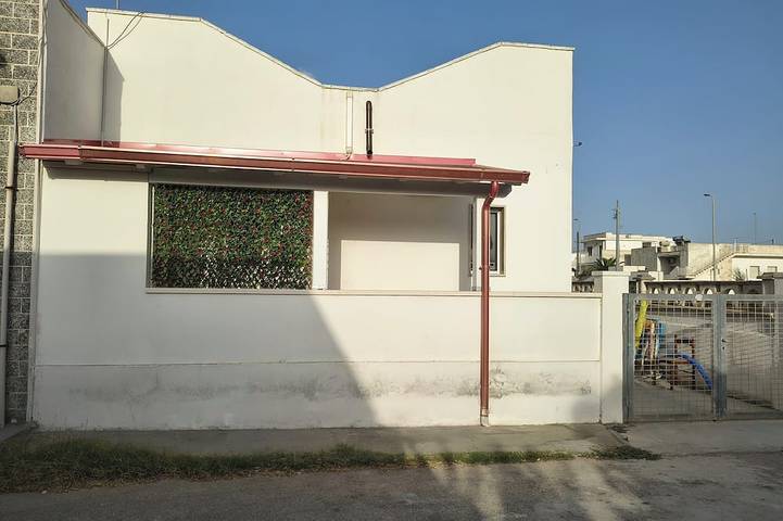Ferienhaus für 4 Personen, mit Terrasse, mit Haustier in Torre Colimena