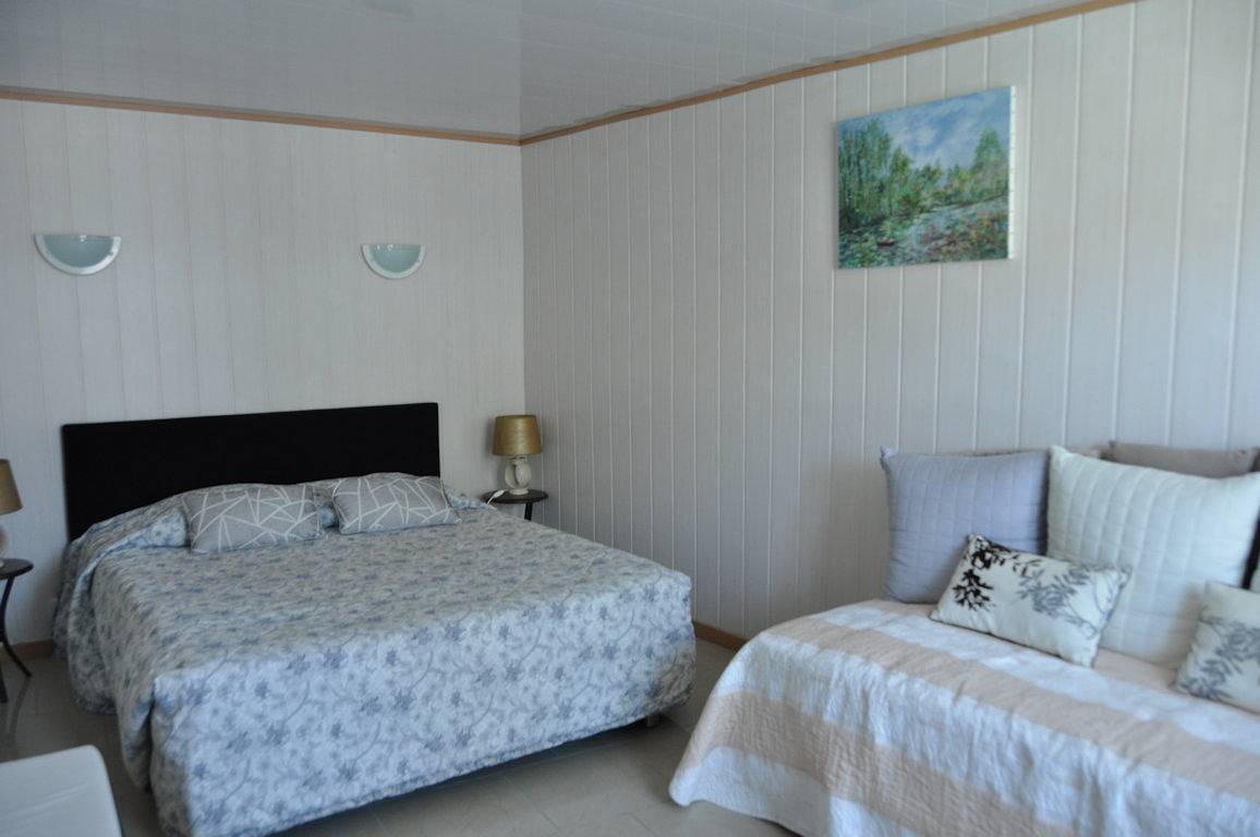 Chantal chambres d’hôtes Luçon - Suite étage in Luçon, Fontenay-le-Comte