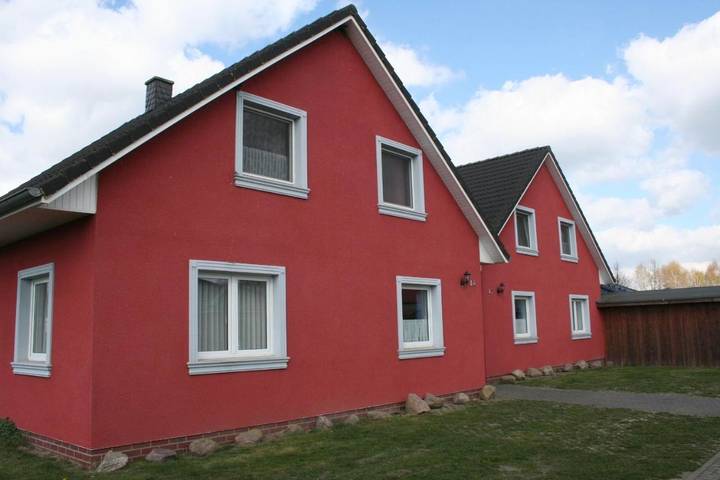 Ferienhaus für 6 Personen, mit Terrasse und Garten sowie Sauna und Seeblick in Mirow - 2