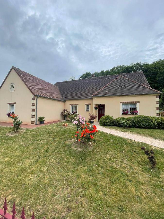 Chambre d’hôte pour 2 personnes, avec terrasse et jardin à Nogent-le-Rotrou