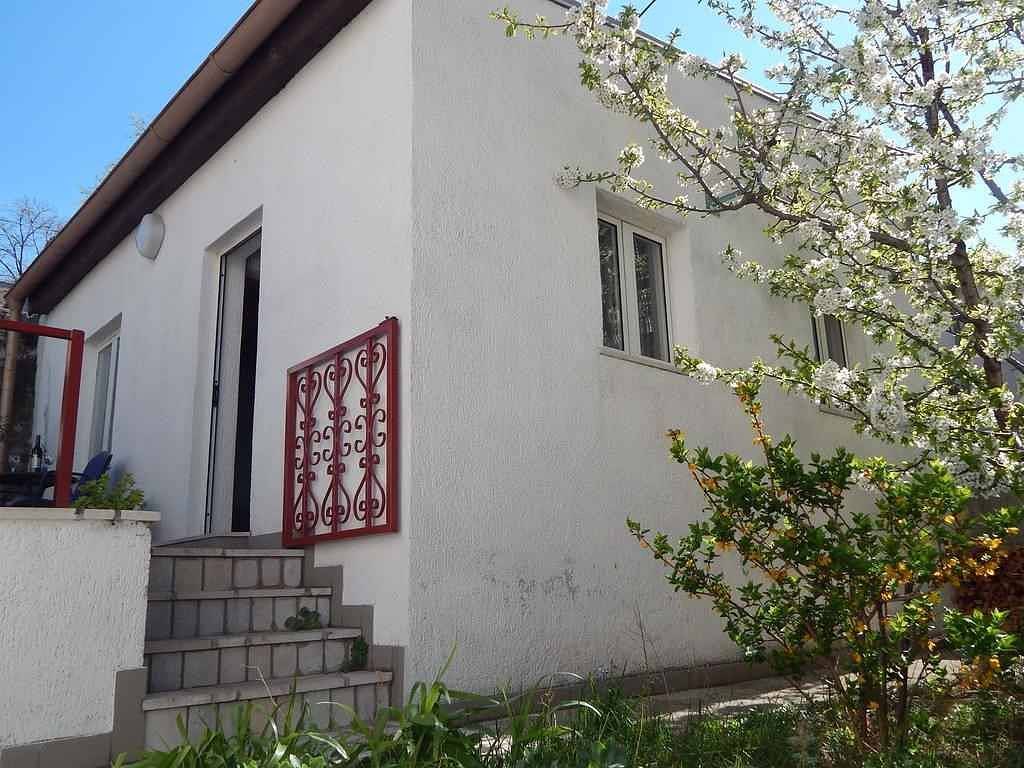 Maison de vacances avec terrasse, barbecue et Internet  in Senj, Région de Kvarner