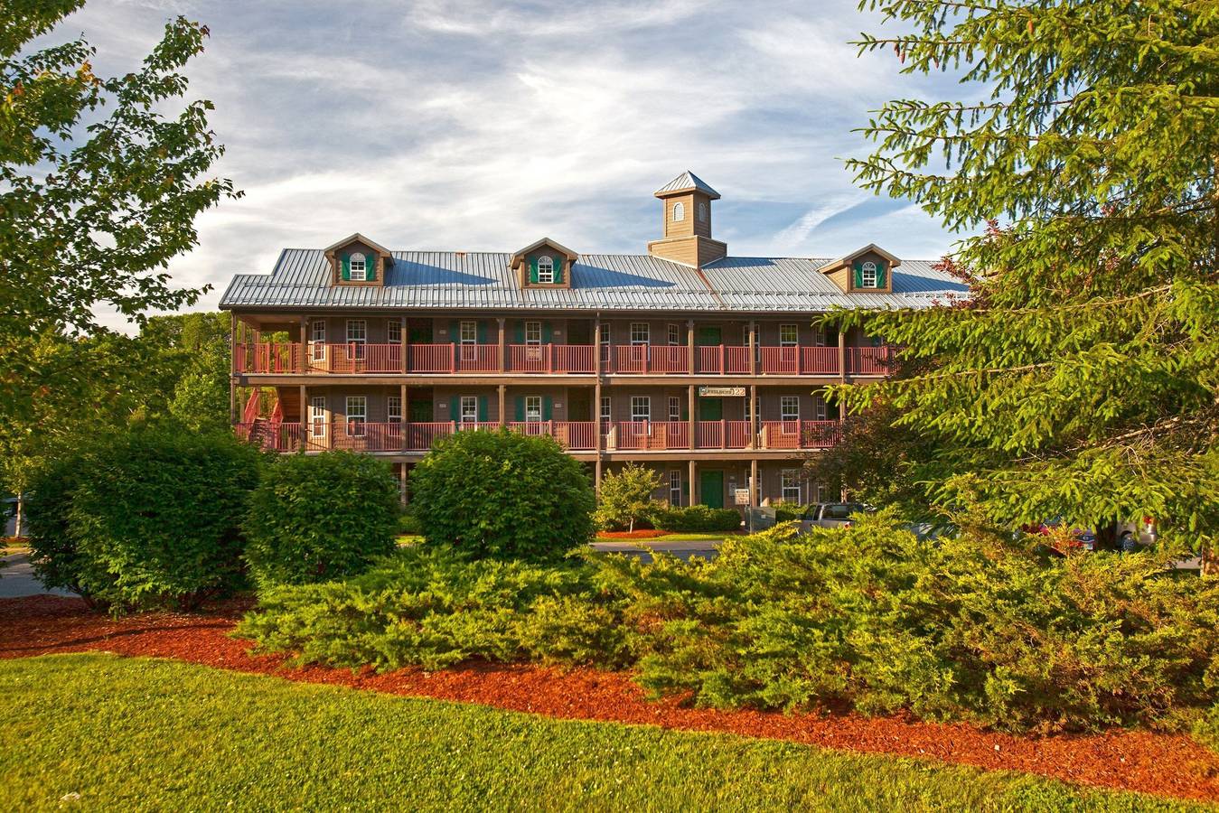 Holiday Inn Club Vacations Oak n’ Spruce Resort in Lee, Berkshire County