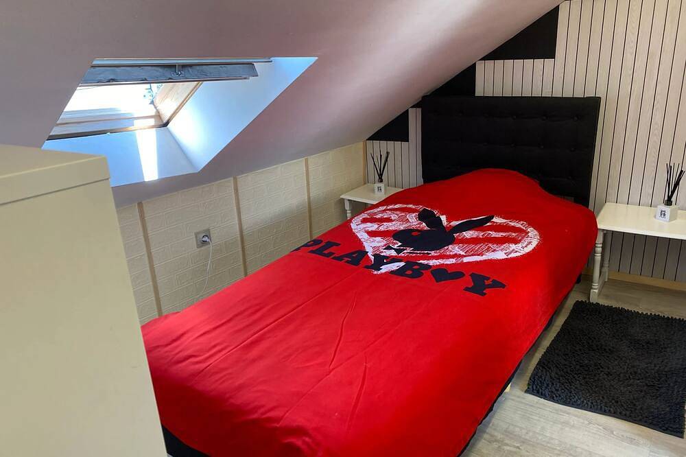 Appartement entier, Homerez - Appartement Charleroi - Parking privé in Charleroi, Hainaut
