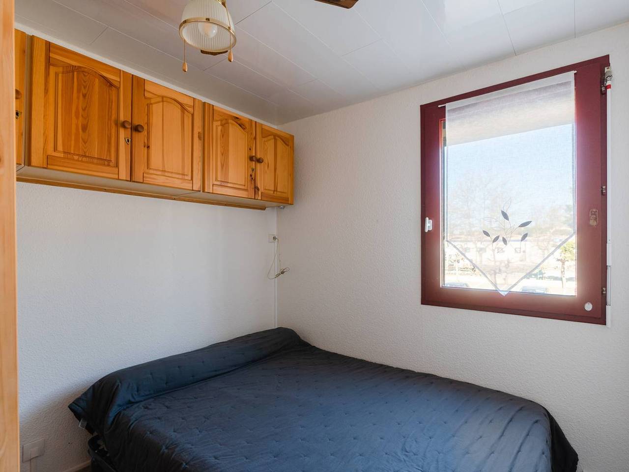 Appartement entier, Appartement lumineux à Gruissan, 2 chambres, proche plage, parking sécurisé, mini-box Wifi, non-fumeur in Gruissan (Ville), Gruissan