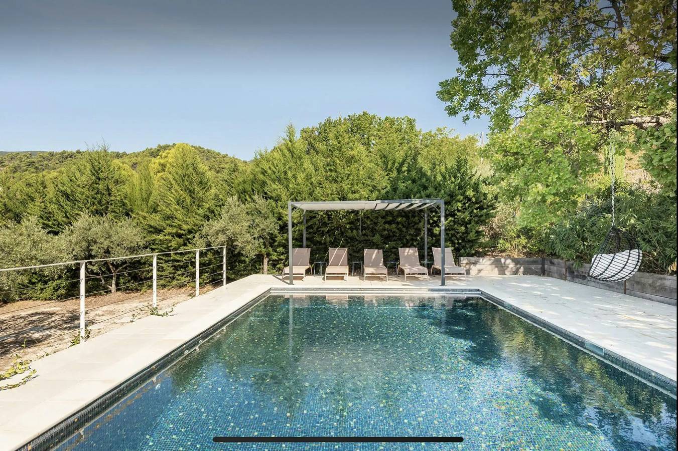 Villa familiar con vistas al Luberon en Cucuron in Cucuron, Parque natural regional del Luberon