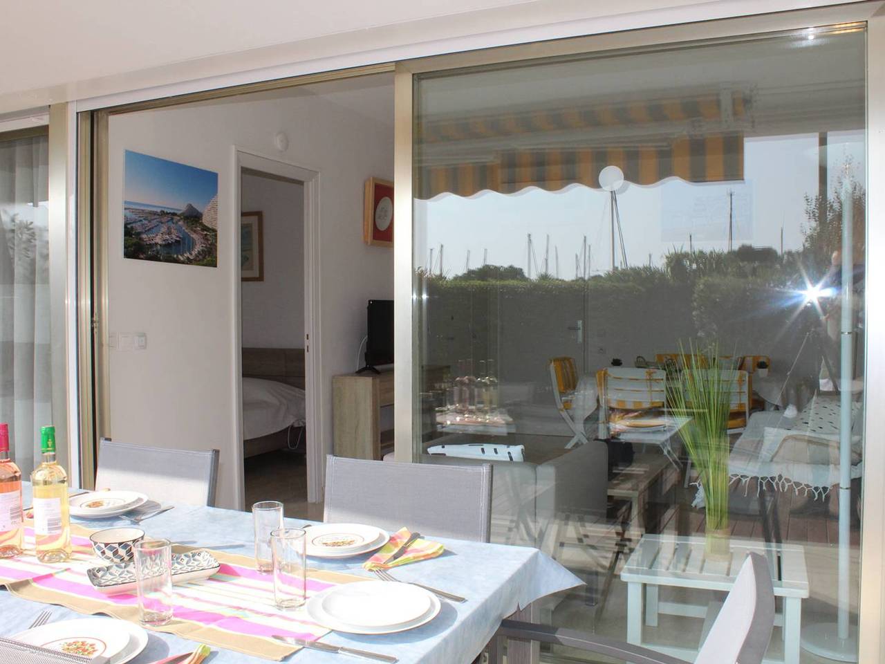 Entire apartment, Ground Floor 3-Room Apartment with Terrace & Garden, 5 min to Beach, A/C, Parking, Villeneuve-Loubet in Villeneuve-Loubet Plage, Villeneuve-Loubet