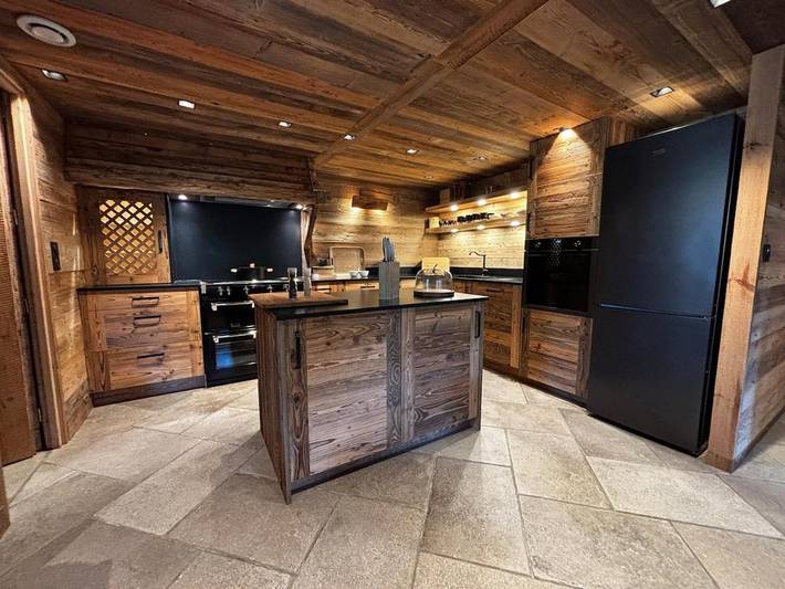 Gîte pour 8 personnes, avec terrasse et vue à Le Petit-Bornand-les-Glières - 2