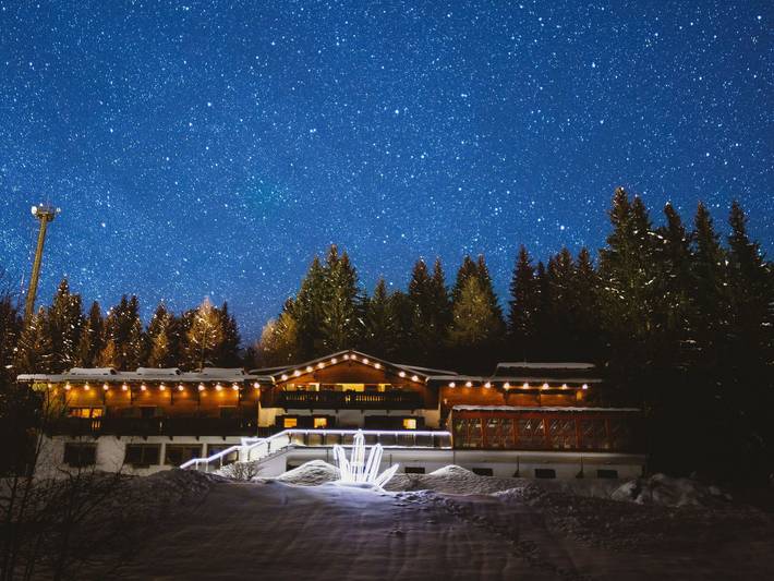 Hotel für 3 Personen, mit Garten und Whirlpool in Toblach