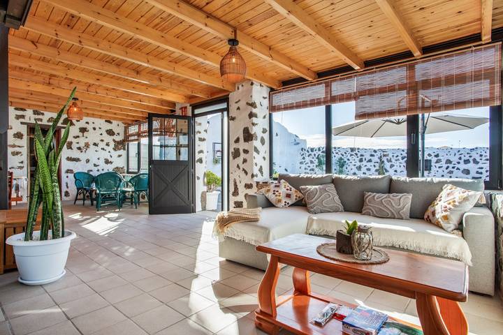 Casa Abuela María with Private Terrace and Wi-Fi in Lajares, La Oliva