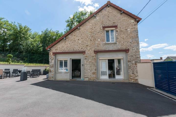 Gîte pour 4 personnes, avec terrasse dans Parc naturel régional de la Montagne de Reims - 2