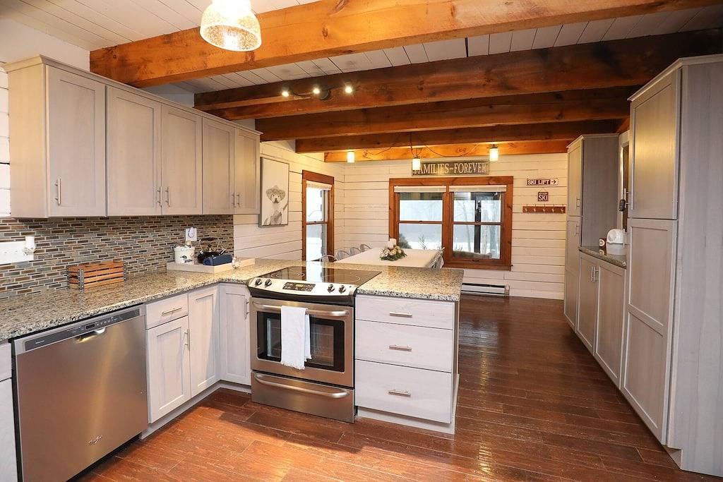 Lizzie's Hütte auf dem Hügel Sommer Special! in Ontario County