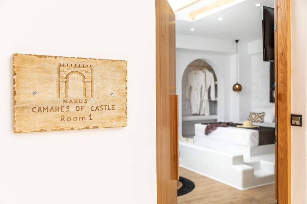 Hel lejlighed, Camares of castle - Room 1 in Naxos By, Kykladerne