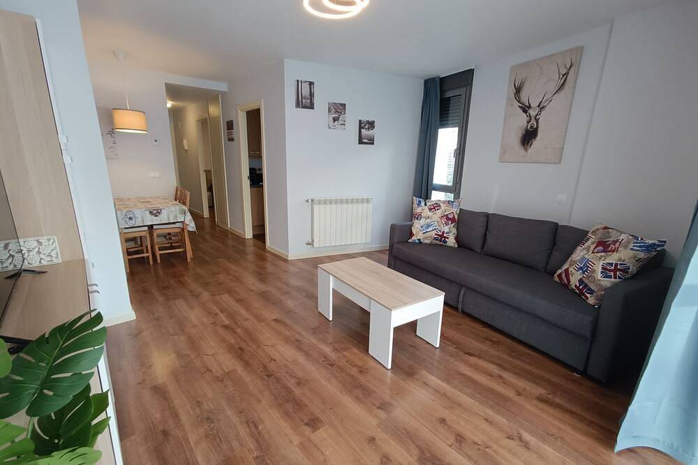 Apartamento entero, Margas Golf Apartment 2 in Sabiñánigo, Pirineo Aragonés