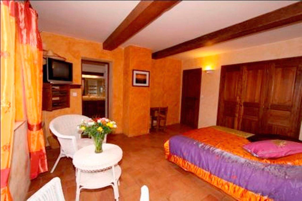 Double Room in Flayosc, Région de Draguignan