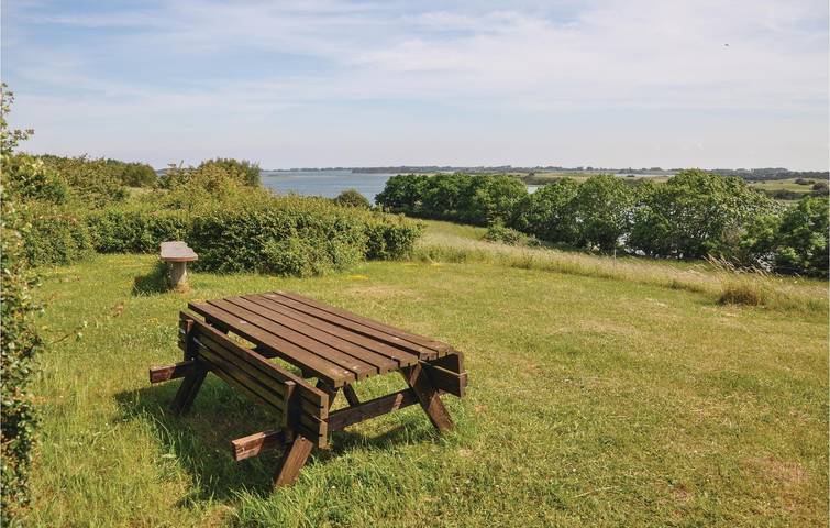 Ferienhaus für 6 Personen mit Terrasse in Langø, Martofte