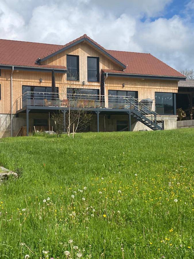 Location de vacances pour 8 personnes, avec jardin ainsi que sauna et vue à Les Combes (Belfort - Besancon) - 3
