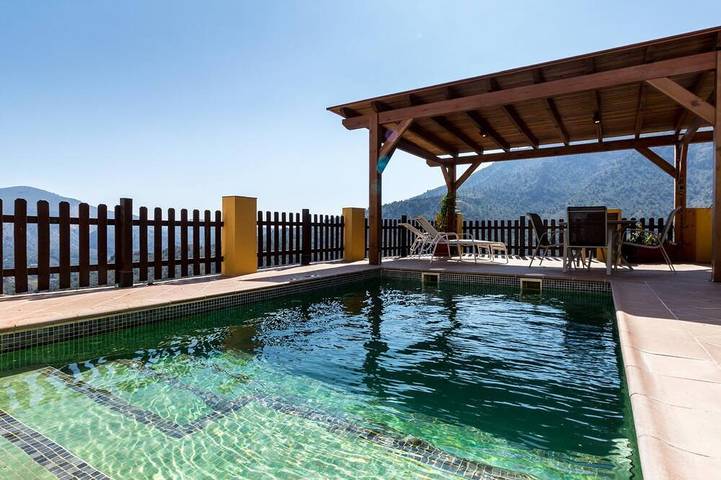 Maison de vacances pour 4 personnes, avec jardin et piscine, animaux acceptés - 1
