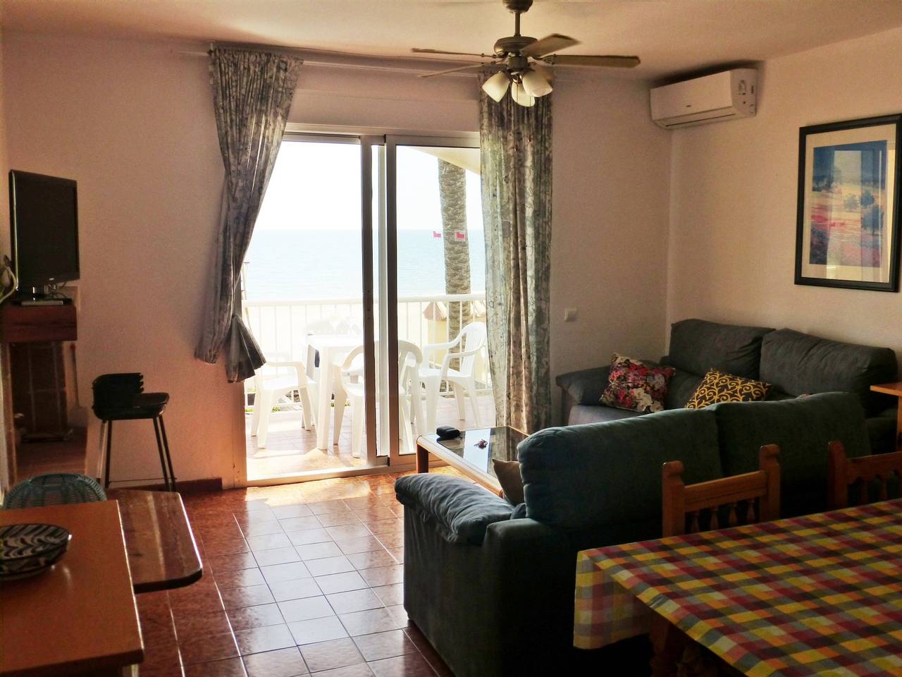 Apartamento entero, Precioso apartamento de 2 dormitorios con piscina in Buena Vista Roquetas de Mar, Roquetas de Mar