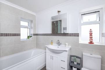 Holiday Home for 4 People in Chichester, West Sussex, Photo 4