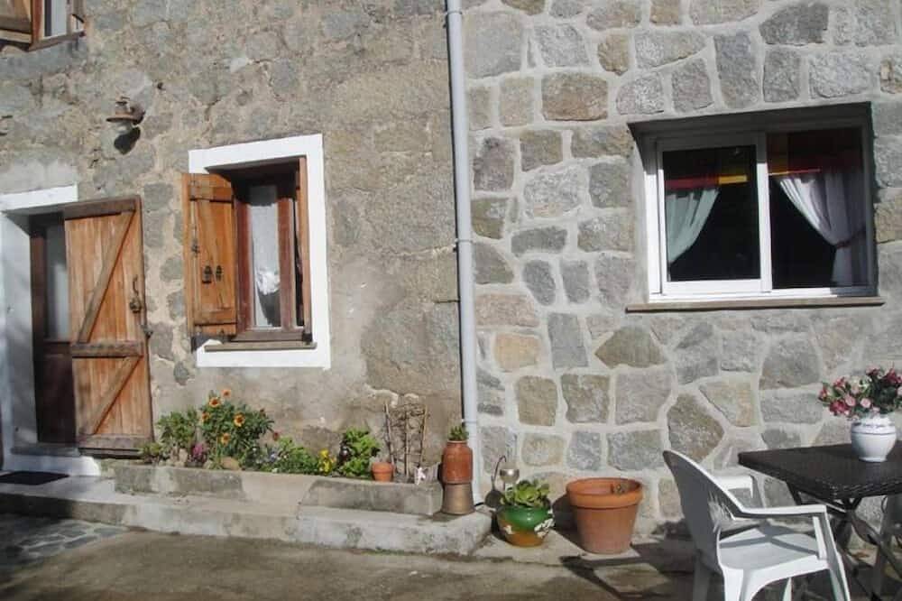 Character house 15 minutes from the beach 4 people in Sollacaro, Arrondissement de Sartène