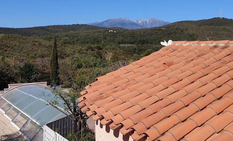 Gîte pour 3 personnes, avec piscine ainsi que vue et jardin à Llauro - 3