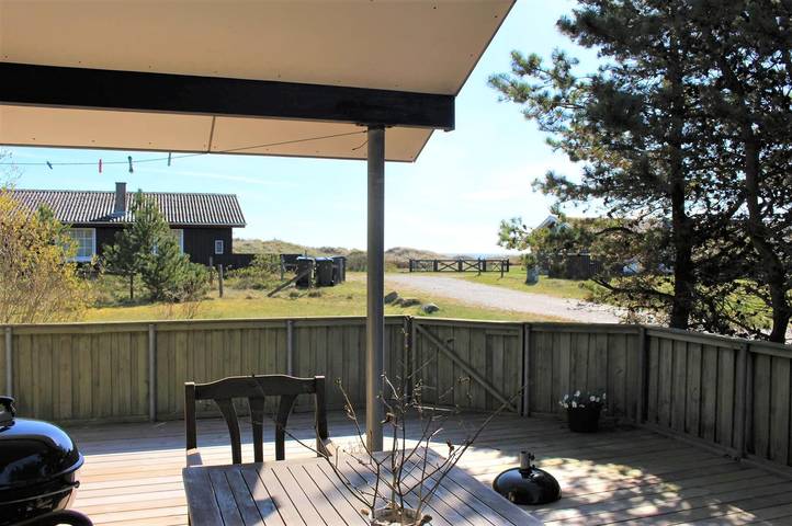Ferieudlejning for 8 personer, med Terrasse og Sauna i Sæby